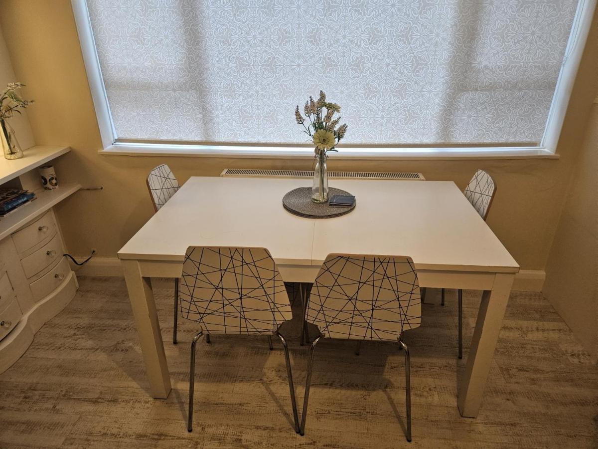 Leigh-On-Sea Retreat - 2 Bedroom Apartment Buitenkant foto